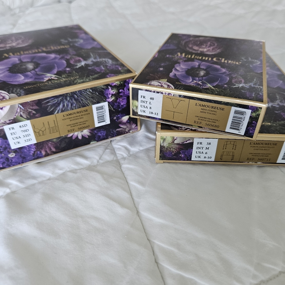 NWT Maison Close L'Amoureuse Lingerie Set Purple - Bustier 32D Garter M Thong L - Picture 8 of 8